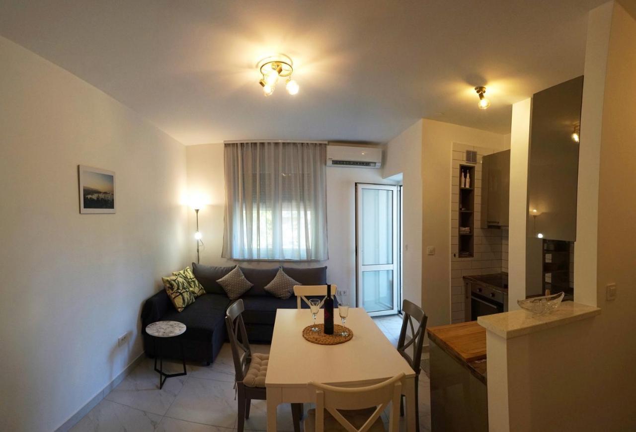 Deluxe Apartment Joia With Balcony On The Beach Bacvice, Free Parking, Old Town, Near Ferry Port Split Exterior photo